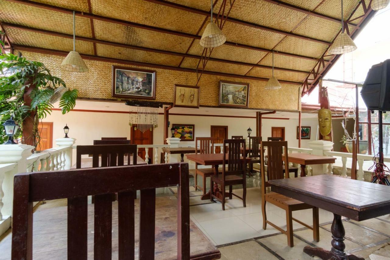 Oyo 621 De Loro Inn Puerto Princesa Ngoại thất bức ảnh