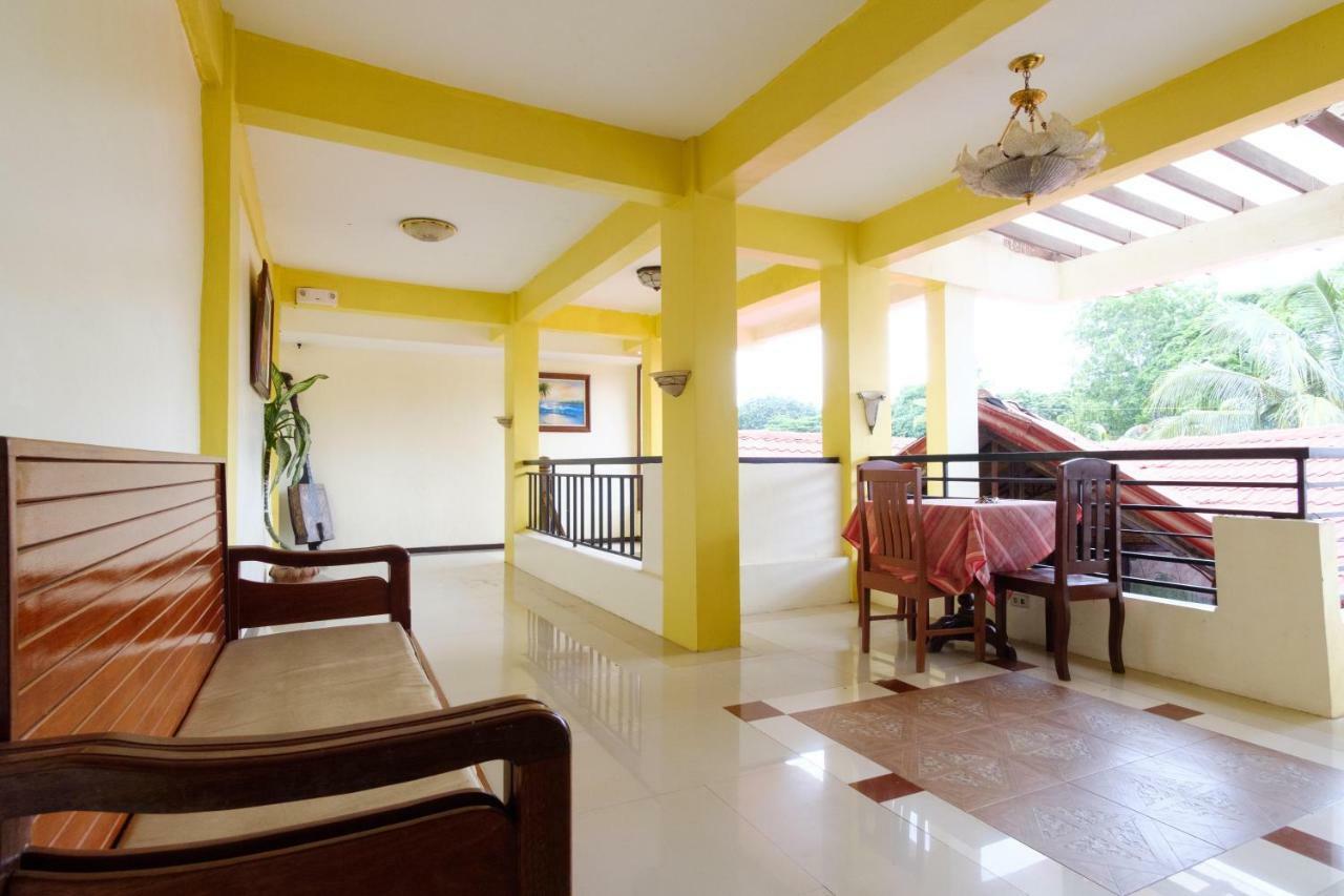Oyo 621 De Loro Inn Puerto Princesa Ngoại thất bức ảnh