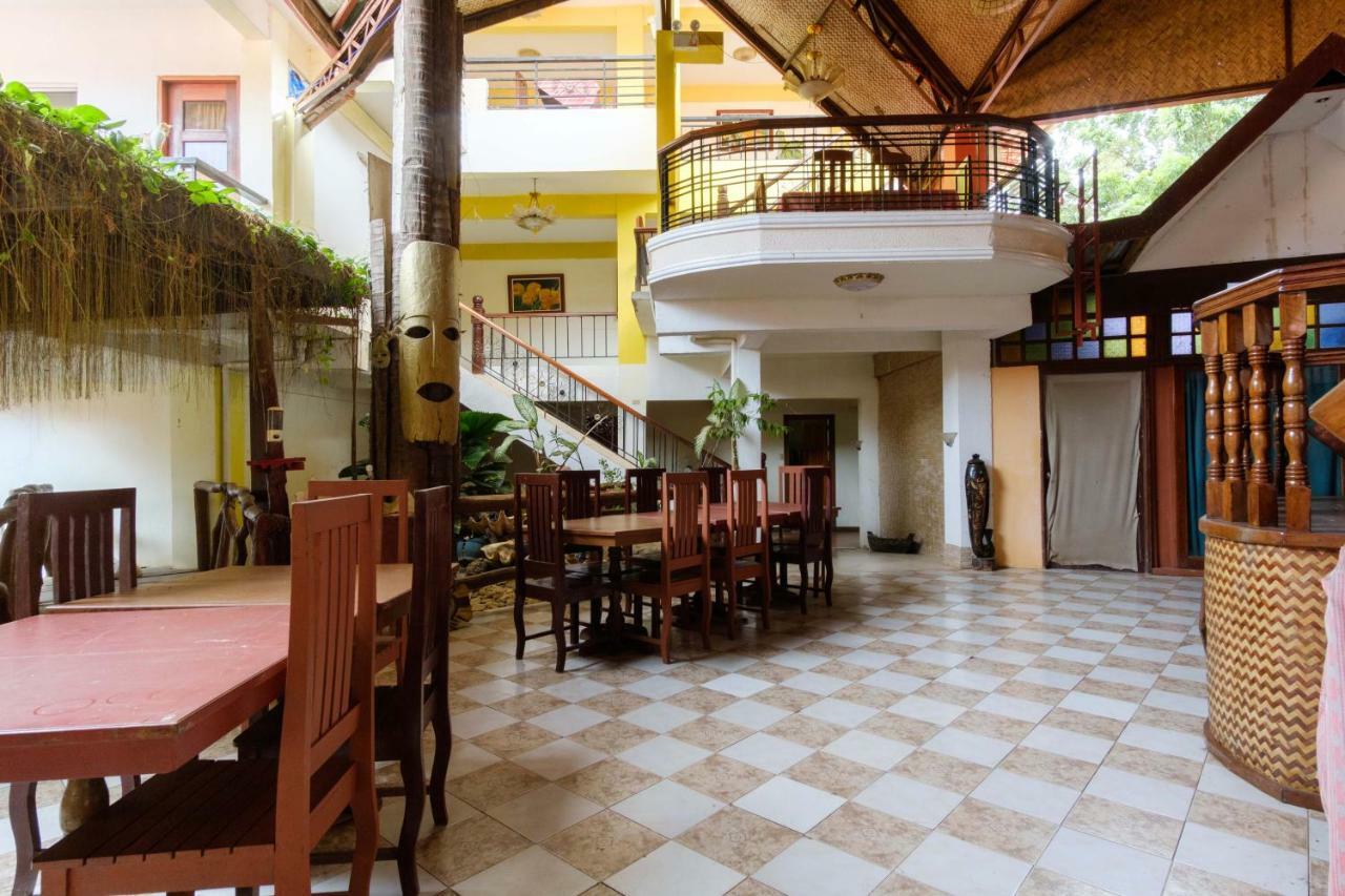 Oyo 621 De Loro Inn Puerto Princesa Ngoại thất bức ảnh